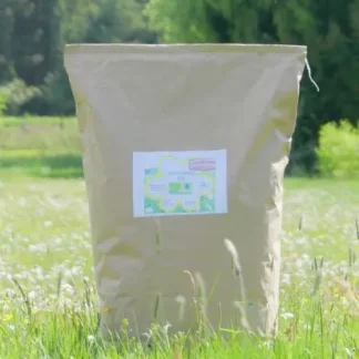 Bio-Heublumen 10kg Großsack auf der Blumenwiese