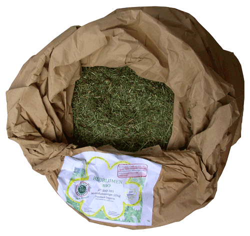Offener Bio-Heublumen Sack mit sichtbaren Heublumen und Etikett